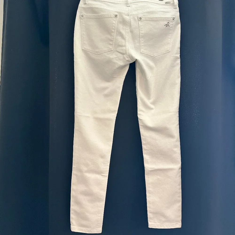 DL1961 Emma Legging in milk - Picture 3 of 12